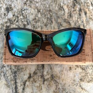 Women’s Costa Polarized Sunglasses